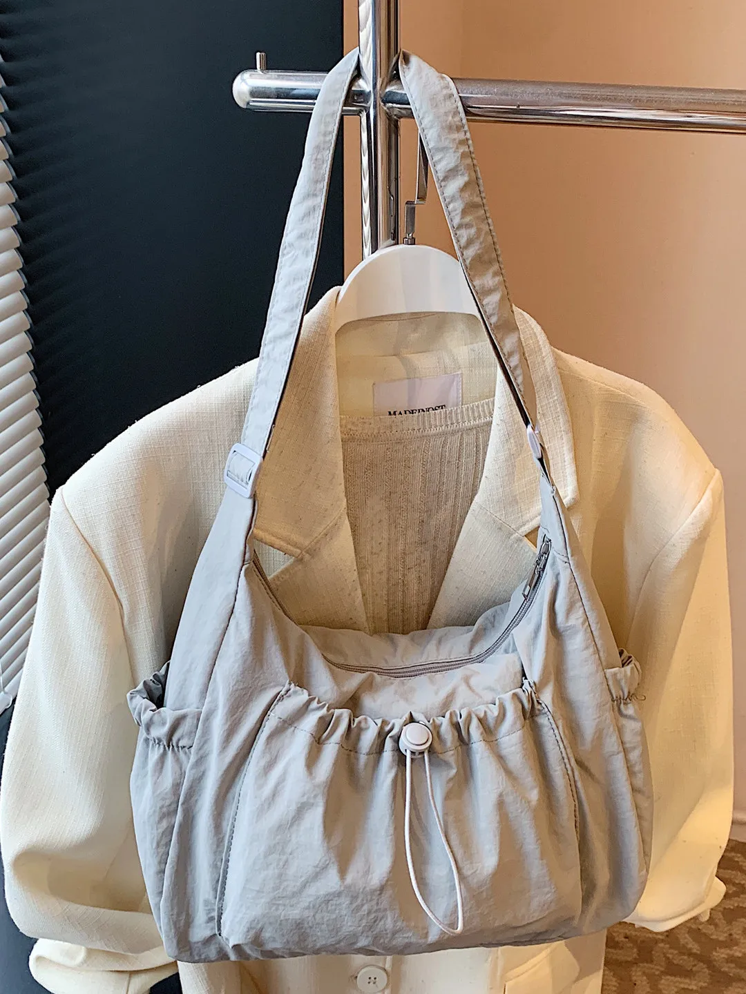 

Korean Sle Large Capaci Nylon Cloth Bag Women's Casual Crossbody Bag Water Resistant Tote Bag for Students And Daily Use