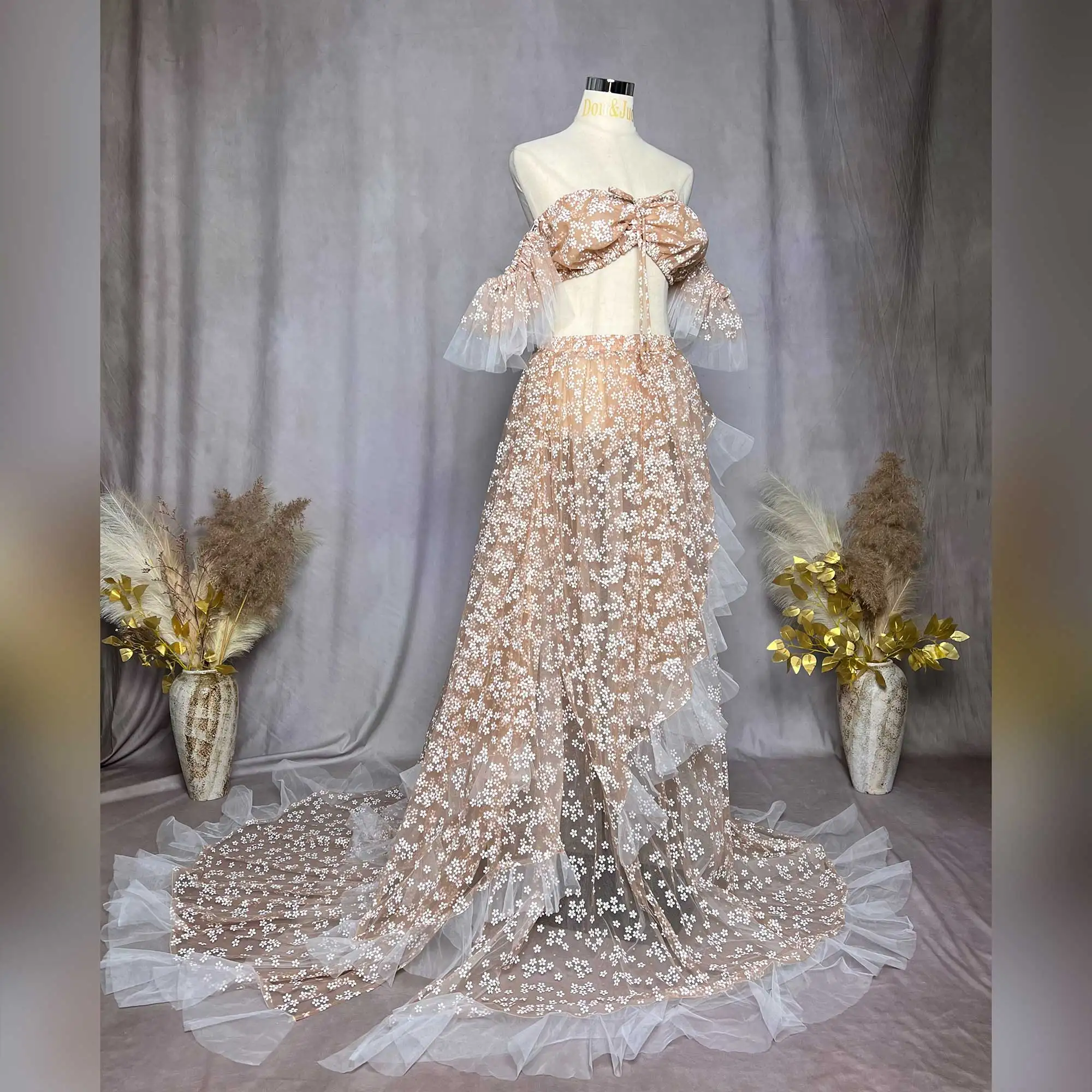 2024 Nuovi abiti da baby shower per donna incinta Abiti premaman eleganti Tulle stampato con spalle scoperte Set da due pezzi Foto