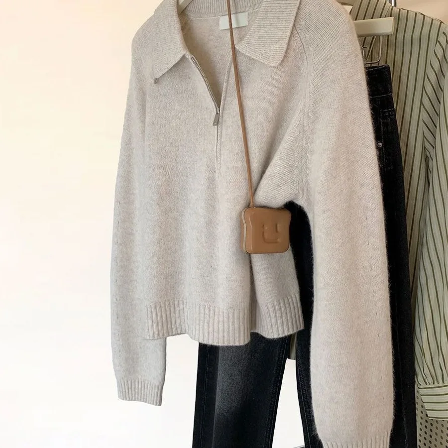 

Dark gray half zipper meat blocking knitted sweater for women's autumn and winter 2025 new item, collar sweater top