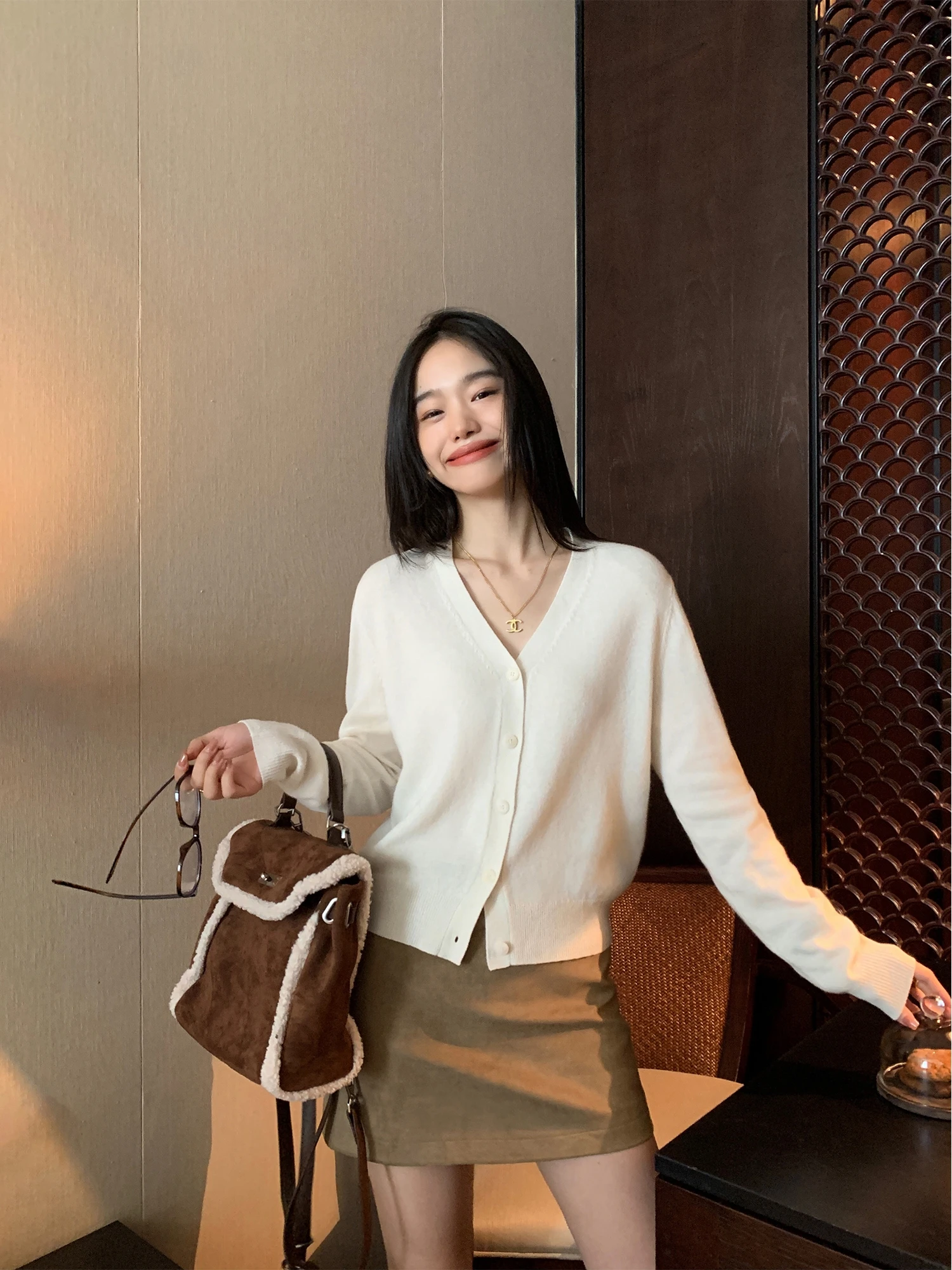 

Pusumede Women's Full Wool V-Neck Knitted Sweater Coat Slimming Versatile Long Sleeve Regular Fit Korean Style Commute Fashion