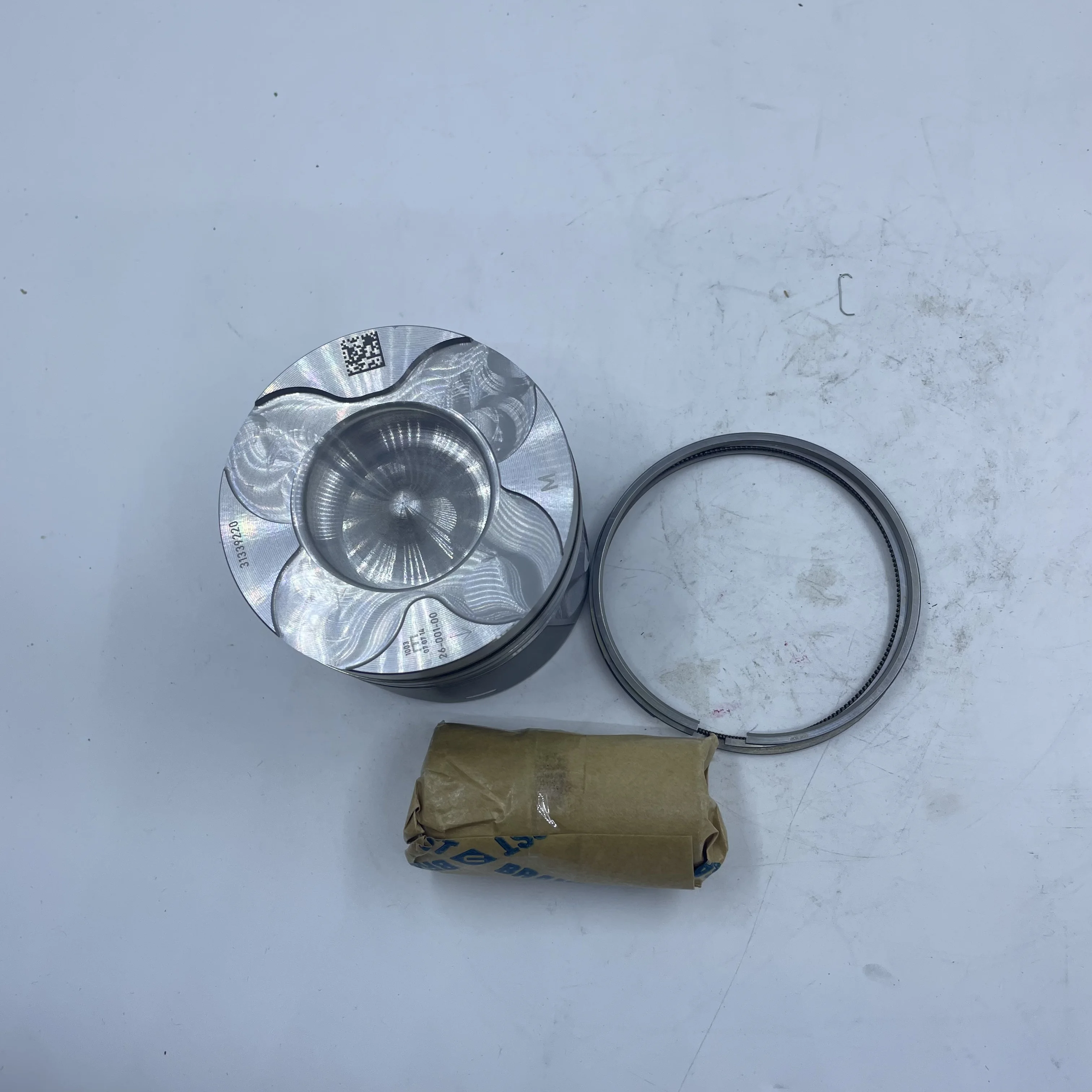 

VOE31339781 31339781 Горячая продажа оптового поршневого комплекта в комплекте для экскаватора VOE