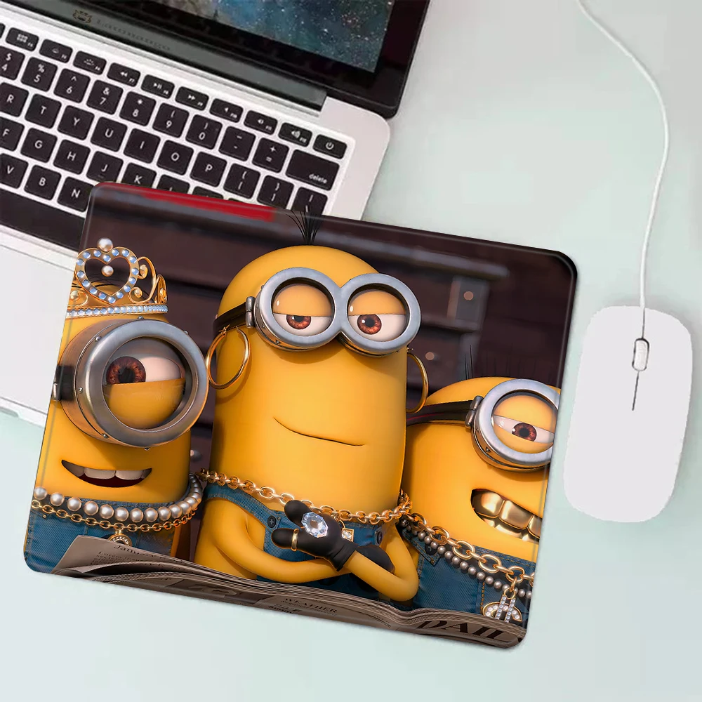 Cartoon Cute M-Minion Gaming Mouse Pad XS Small Mousepad for PC Gamer Desktop Decoration Office Mouse Mat Deskmat Rug Funda