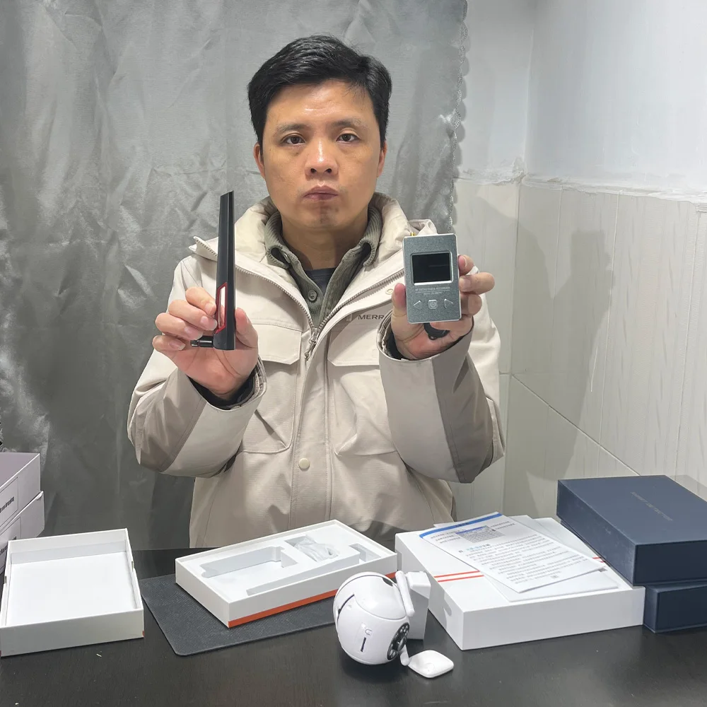 

Детектор радиочастот DS-996PRO с двумя режимами работы — сканирование в реальном времени и запись на 500 записей для обнаружения скрытых GPS-трекеров, устройств для прослушивания, с чипом AI-фильтрации