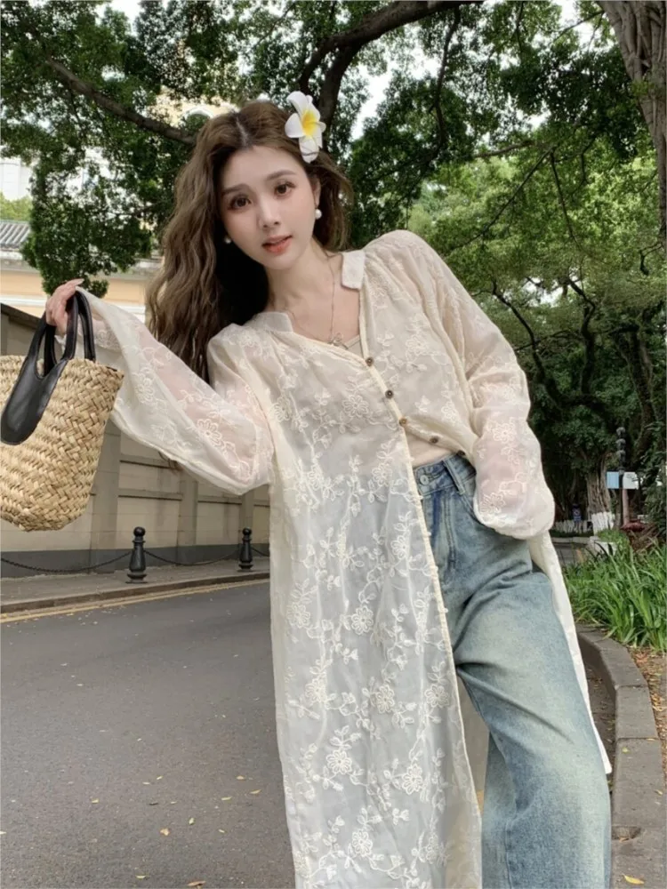 

Plus-size lace jacquard mid-length long-sleeved shirt slightly loose and sun-protective top