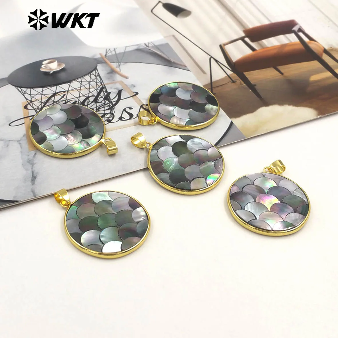 

WT-JP405 New Wholesale Unique Grey Shell Reflect Smooth Pendant Jewelry Finding For Earring Or Necklace Accessory