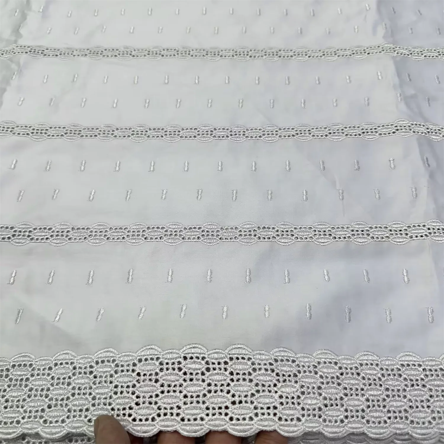 

Польская кружевная ткань 2024 Высококачественное кружево 5 ярдов Африканская сухая 100% хлопковая кружевная ткань Польская мужская кружевная ткань для вечерней вечеринки SS