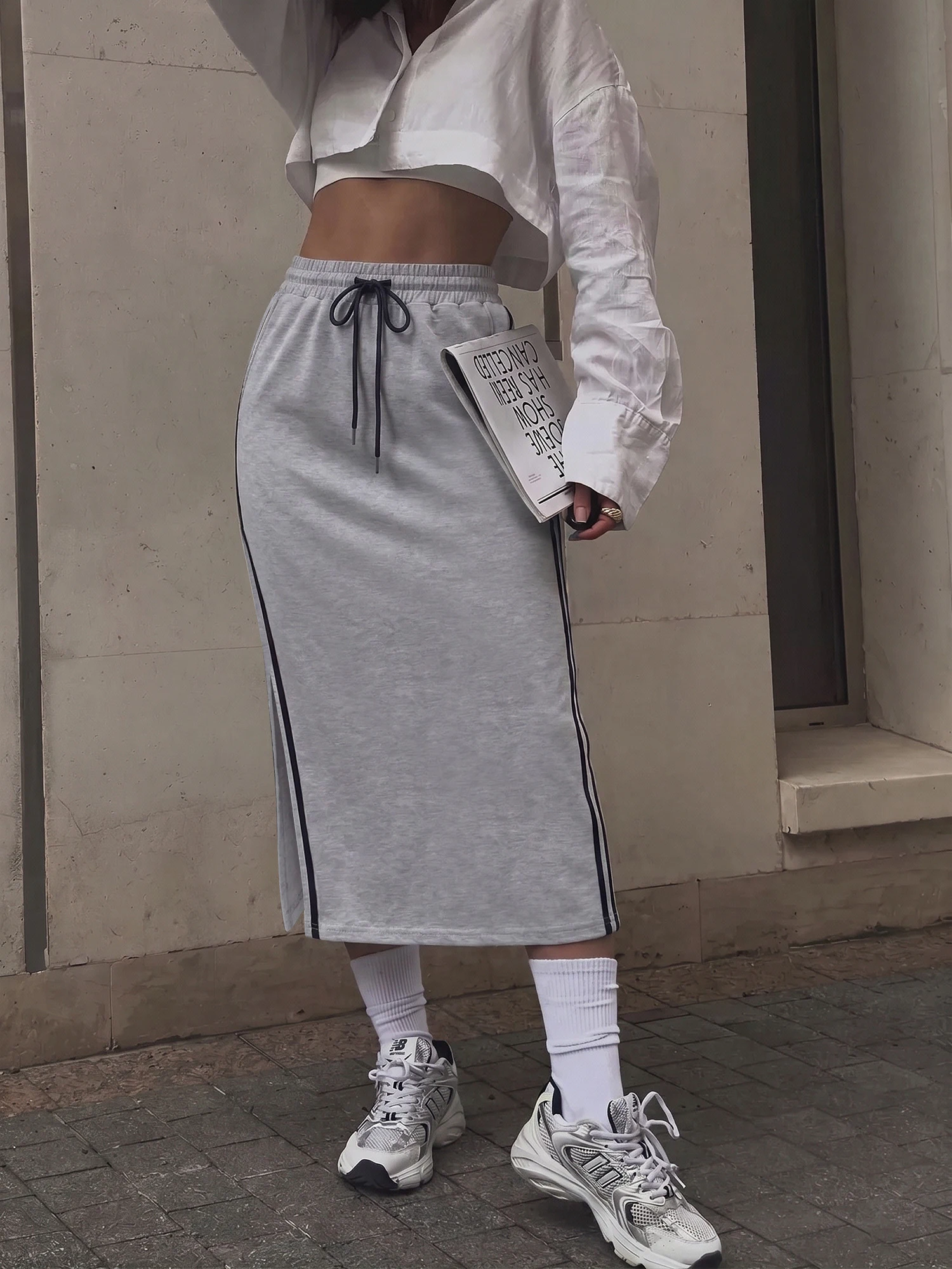 Versatile Seasonal Midi Skirt, Sport Tape Detail, Weekend Getaway & Outdoor Sightseeing Attire