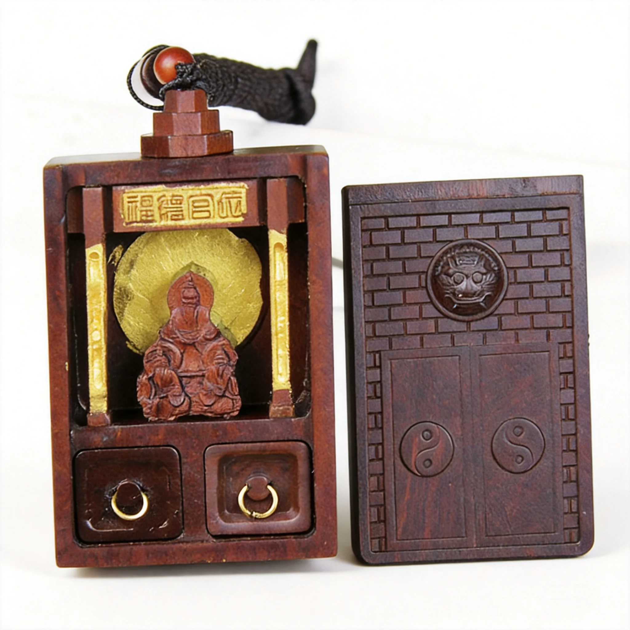 Traditional Chinese Hand Carved Thunder Struck Jujube Wood Gold Gilded Three Pure Ones Mini Shrine Pendant Lucky Blessing Protec