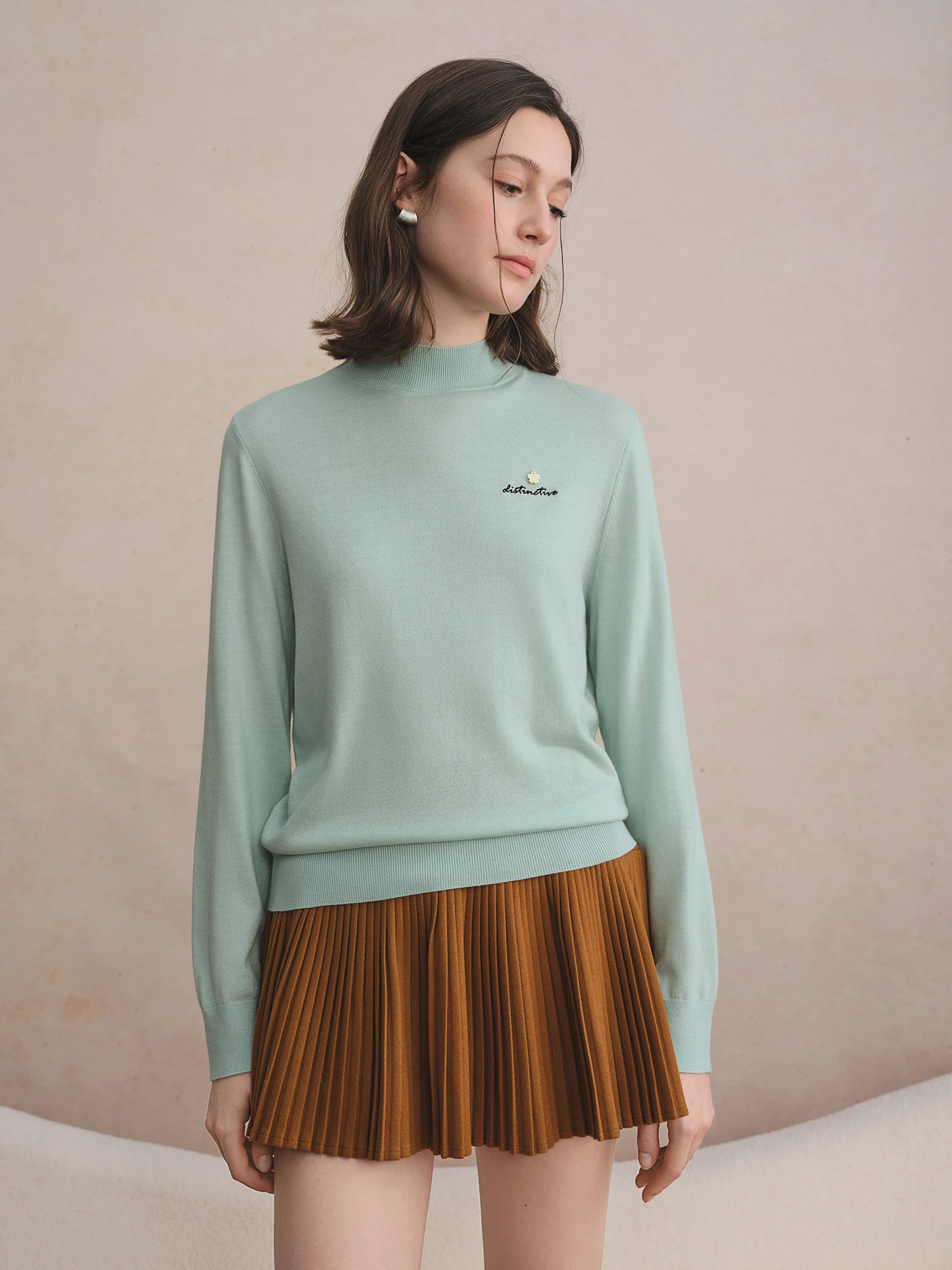 DUSHU Women's [Soft Warm Cloud Shirt] High-Collar Embroidered Lettering Long Sleeve Base Layer  Curvy Fall/Winter Versatile Top