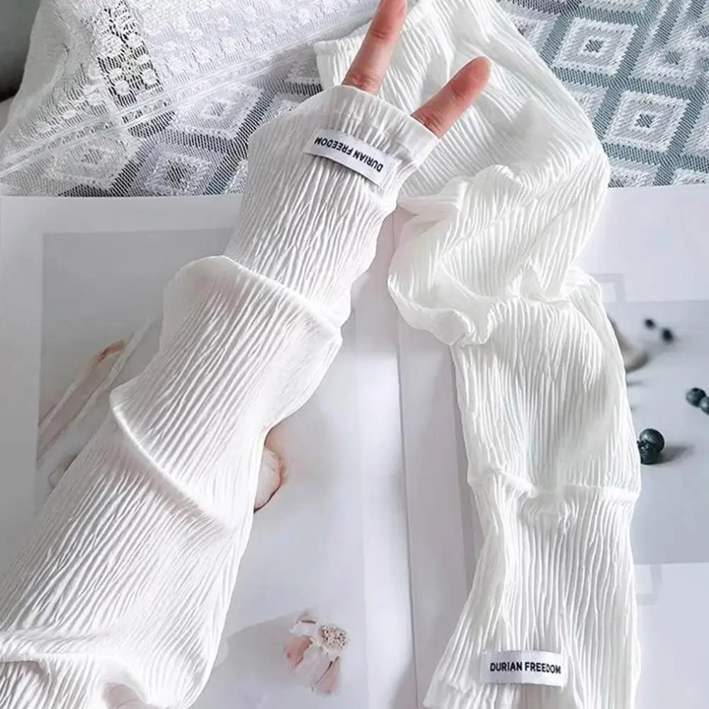 아이스 슬리브 여성용 새 아이스 실크 슬리브 여름 자외선 차단 및 자외선 차단 야외 사이클링 느슨한 차양 슬리브 ﻿