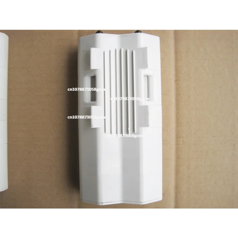 Used original products Rocket M2 RM2 2.3-2.7G High power coverage base station