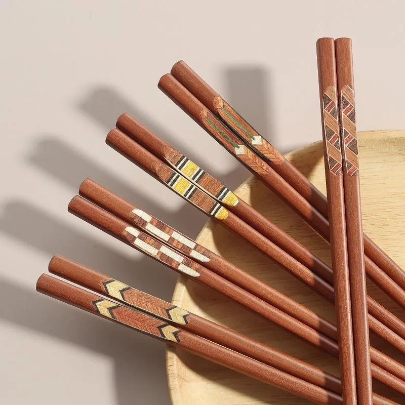 Japanese Chinese Wood Chopsticks Creative Home Daily Sushi Cherry Wood Chopsticks Non-slip Anti-mould Wooden Tableware