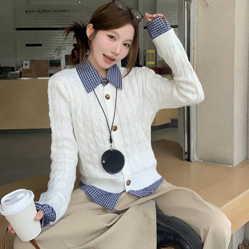 

2025 Korean Lady Fashion Fake Two Piece Knitted Cardigan Women Lapel Long Sleeve Sweater Long Sleeve Casual Tops New