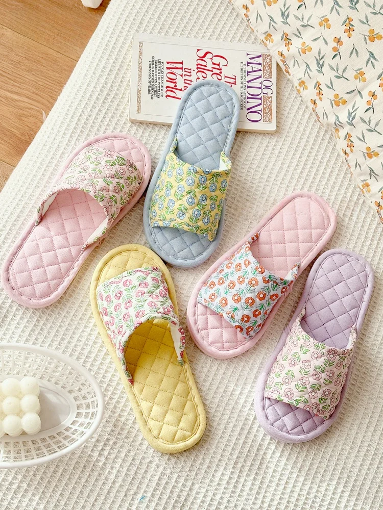 novas-pantufas-femininas-coreanas-estilo-ins-com-estampa-floral-fresca-em-algodao-e-linho-antiderrapantes-e-silenciosas-com