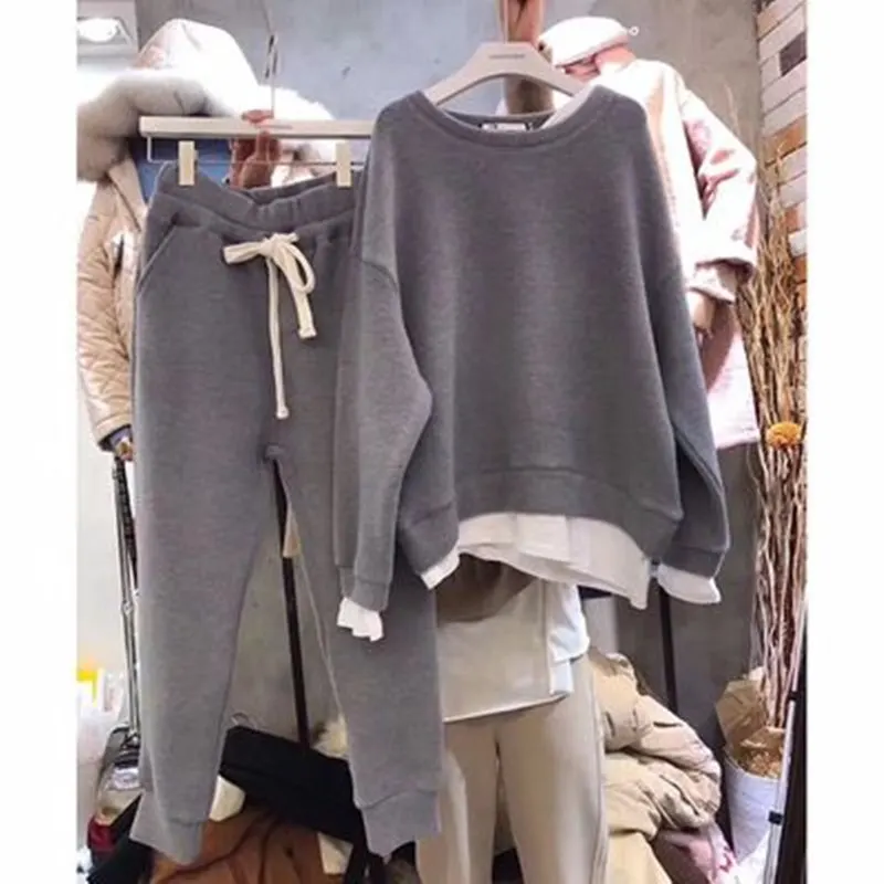 Women's Pullover & Pants Set - Autumn 2025 - close-up view