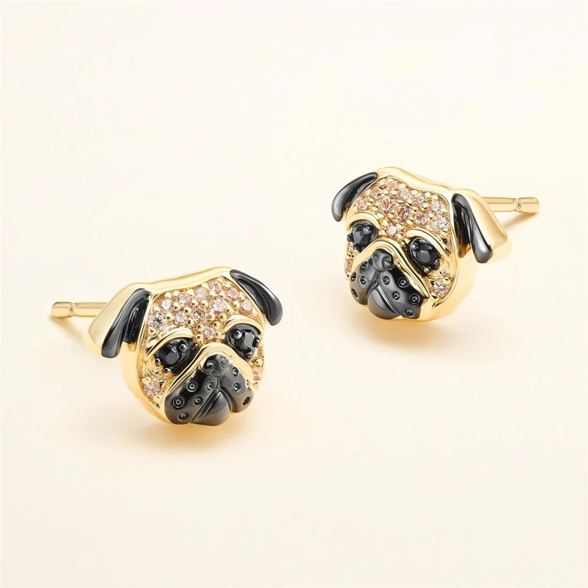 Creative Cute Golden Pug Stud Earrings for Women Exquisite Pet Puppy Earrings Jewelry Holiday Commemorative Gifts for Dog Lovers