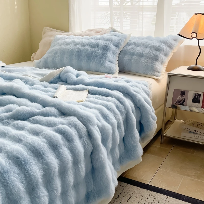 Winter Thickened Double-sided Plush Blanket, Bedroom Cover Blanket, Premium Rabbit Plush Bedding, Nap Blanket