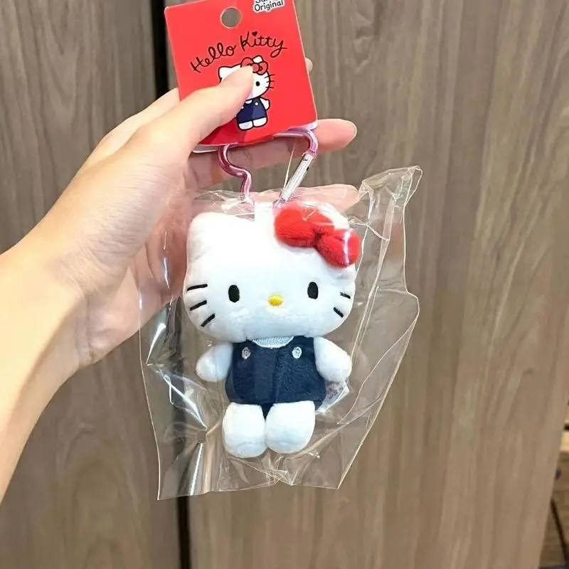 Nuevo Llavero de Hello Kitty Inspirado en Blackpink, con Hebilla de Corazón, Muñeco de Peluche Suave, Decoración Linda para Bolsos y Mochilas, Juguete ACG para Niñas, Regalo de Cumpleaños