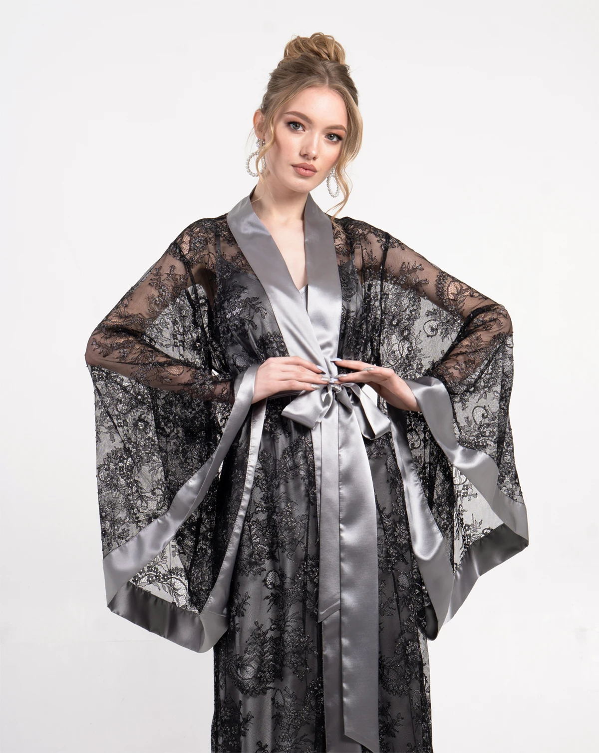 Classic Lace 2-Pieces Night-Robe Elegant Sexy Backless Silk Sling Women Pajamas Skin Friendly Housecoat Nightwear Customized