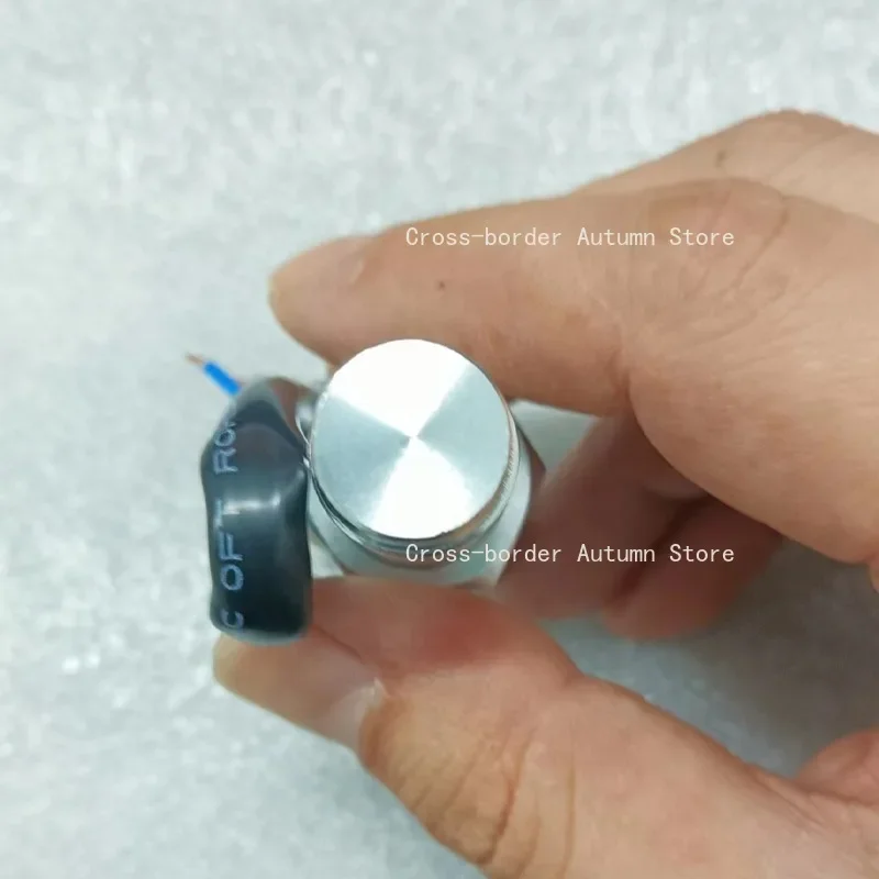 Vehicle tractor construction vehicle engine Hall sensor suitable for measuring speed gear speed