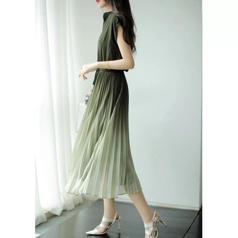 

Summer Pleated V Neck Short Sleeve Lace Up Chic Gradient Green Midi Dress Women French Hepburn Style Slim Elegant Party Dresses