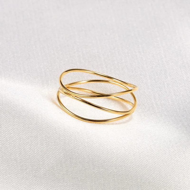 خاتم زفاف من الفولاذ المقاوم للصدأ مكون من 3 طبقات للنساء والفتيات مقاس 5-10