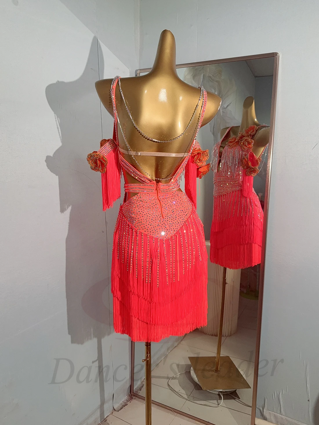 Latin danseres volwassen kinderen high-end op maat gemaakte holle kwastjesjurk Samba strass prestatiejurk