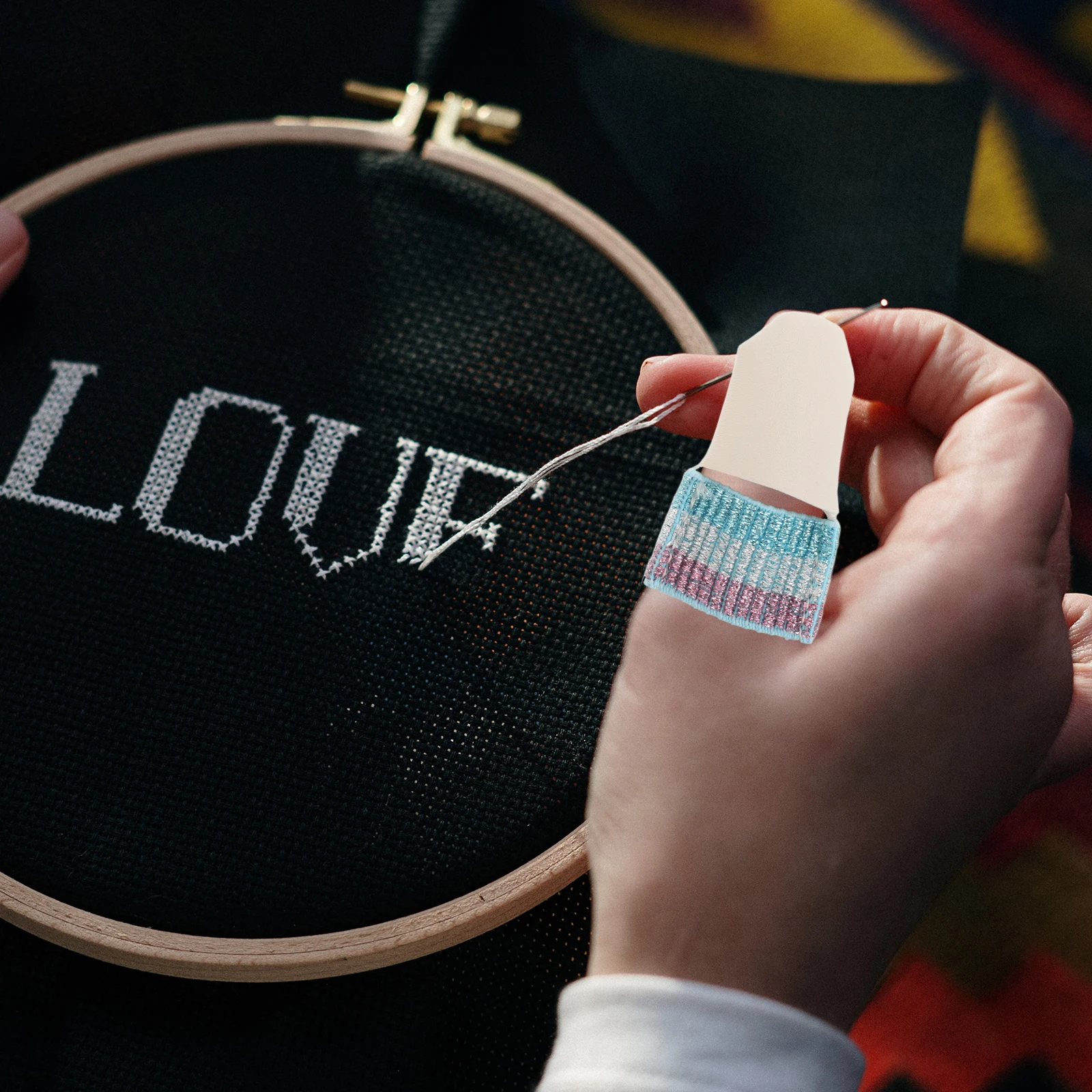 

2pcs Pu Fake Finger Guards For Sewing Embroidery Needle Protection Thimble Covers Hand Knitting Anti-Puncture