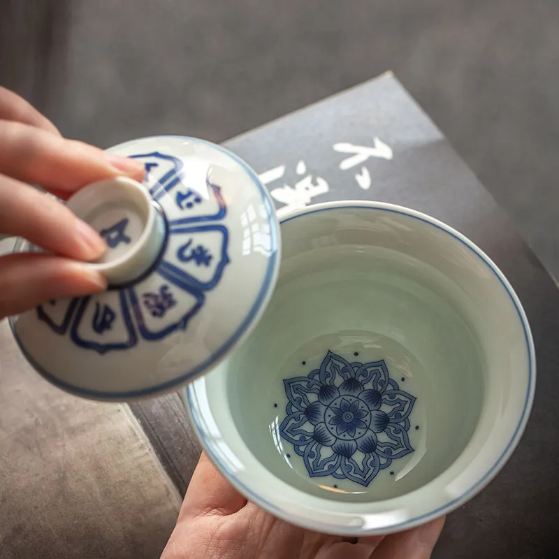 Jingdezhen Blue and White Eight Treasures Gaiwan Can Be Hovered without Scalding Tea Brewing Bowl Household Porcelain Set Large
