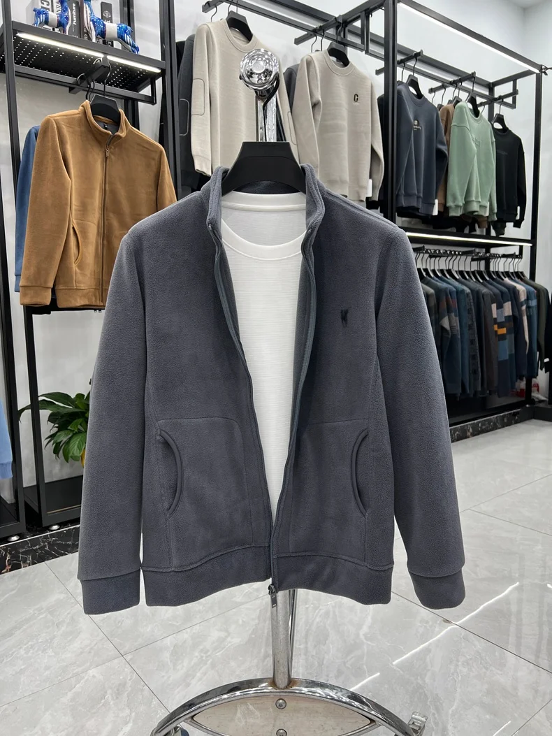 Luxuriöse Plüsch-Winterjacke mit Stehkragen für Herren, Designer-Marke, Pony-Stickerei, Modischer und Bequemer Reißverschluss-Mantel – Detail 9