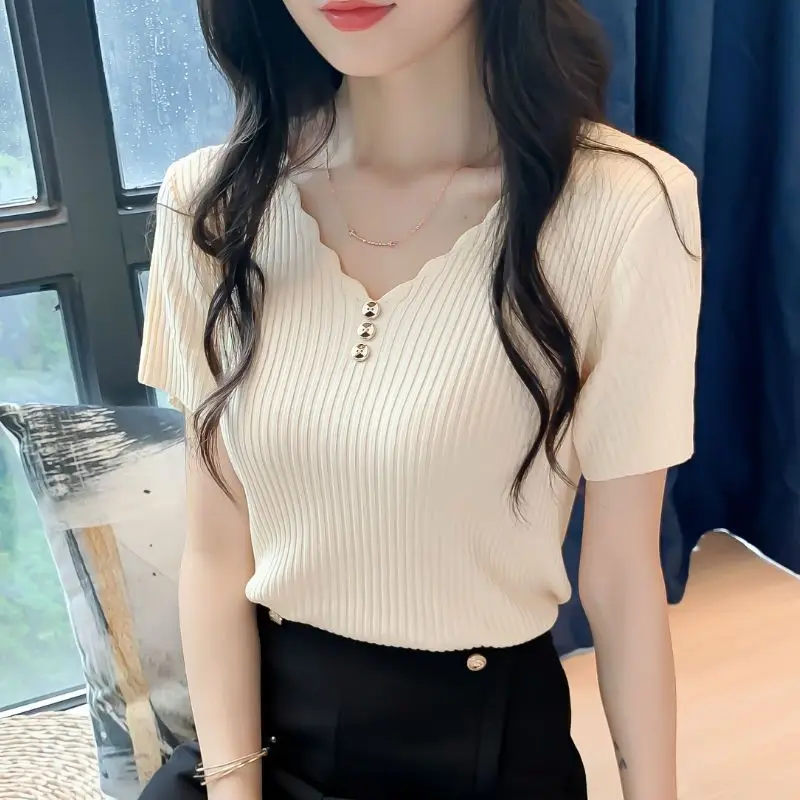 Korean Fashion Temperament Simple Summer Thin Ice Silk Short Sleeve T-shirt Women\'s Solid V-neck Patchwork Button Loose Knit Top