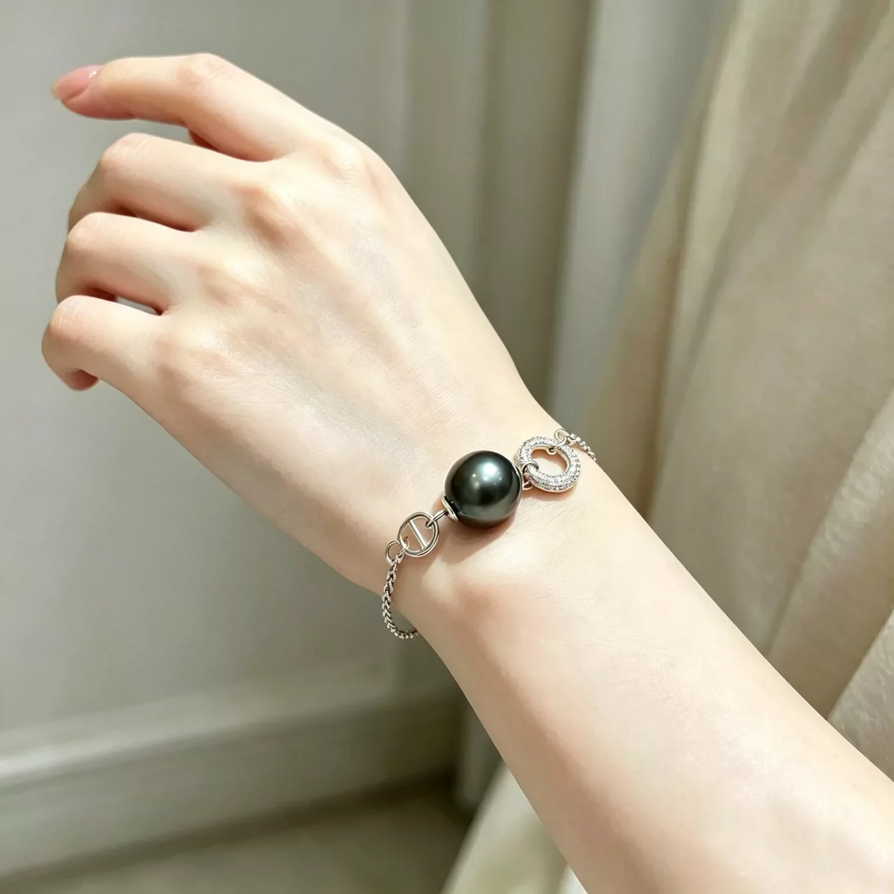 Simple and elegant bracelet AAAA10-11mm fashionable natural Tahitian pearl bracelet S925 pure silver