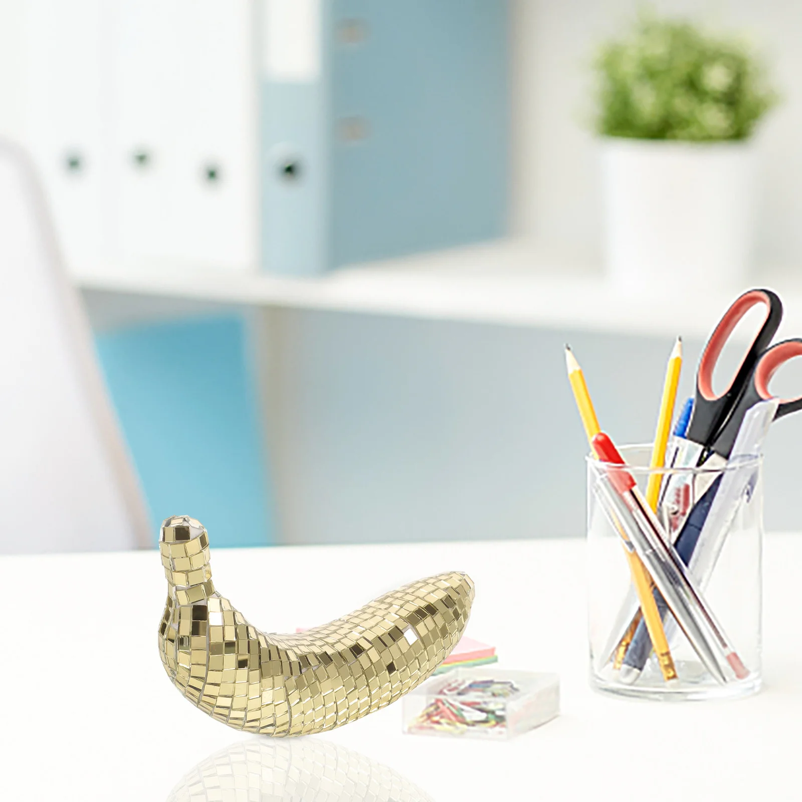 

Reflective Disco Banana Decor for Living Room Kitchen Shelf Display Retro Fruit Ornament Unique Gift Idea Party Decoration