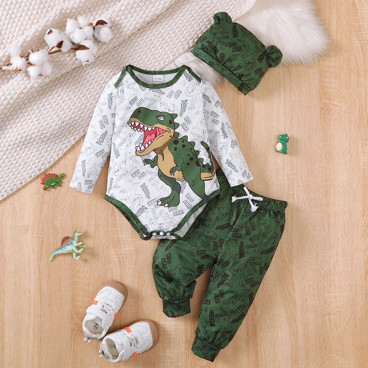 Baby Boy Set Cartoon little dinosaur Printed Long Sleeved Bodysuit +Pants+Hat Set for 0-18 Months Baby Boy Spring Autumn Set