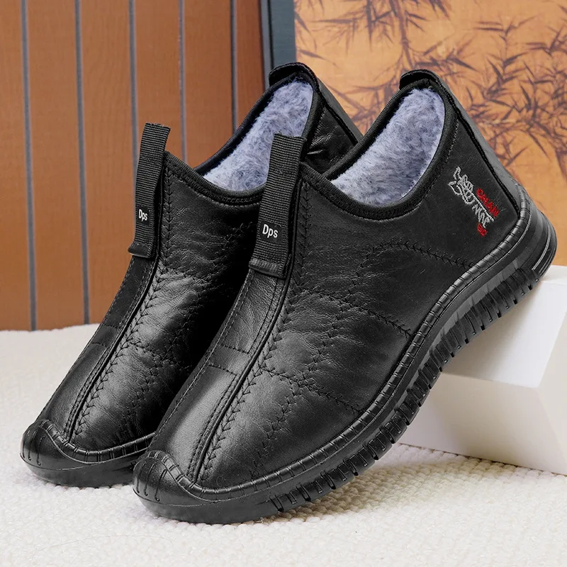 Herren-Winterstiefel zum Hineinschlüpfen, Schneestiefel mit Lederoberteil, dickem Fleecefutter, rutschfester Sohle, warme Knöchelstiefel, ideal für ältere Herren, zum Spazierengehen im Freien. – Detail 1