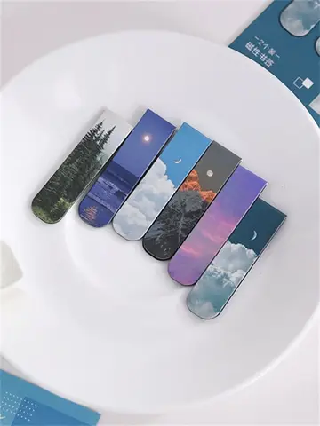 JIANQI 2pcs/pack Magnetic bookmark beautiful scenery clouds simple literary pattern bookmark Reading tool School office supplies