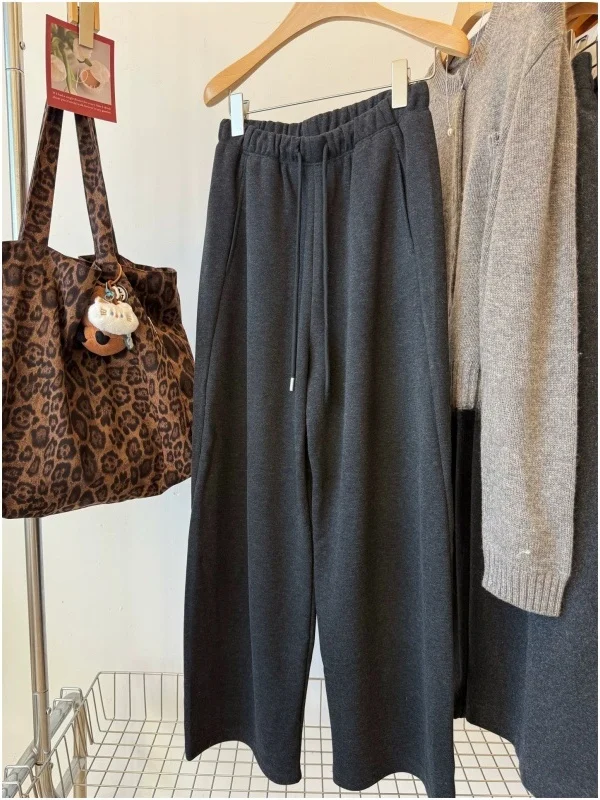 

Женские брюки больших размеров: комфортные, свободные, прямые, повседневные, мягкие, весенне-осенние, модные, длинные, с высокой талией, широкие штанины