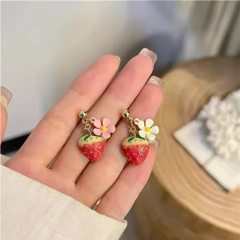 Fashion Jewelry Strawberry Earrings For Women Girl Gifts Sweet Korean Temperament Hot Sale Drop Earrings Wholesale