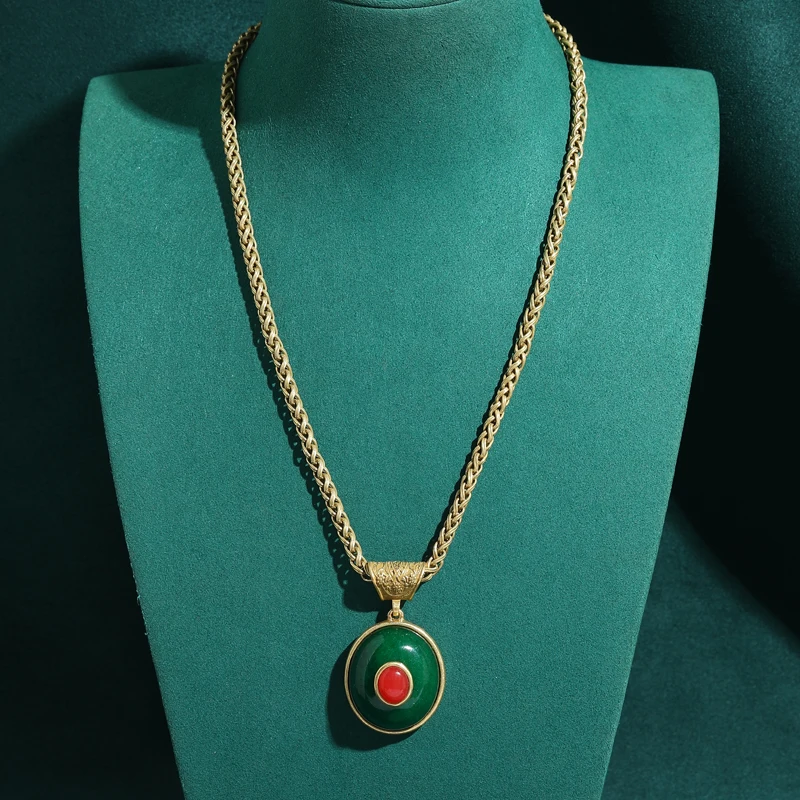 

Gold Color Vintage Oval Natural Stone Green Red Pendent Necklaces Women 2026 Mother Birthday High Brand Luxury Gift New Arrivals