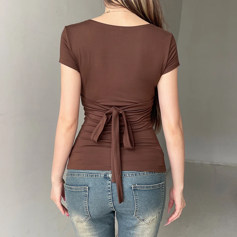 SUCHCUTE Retro Floral Embroidered T-Shirt Women V-neck Short-sleeve Top Summer All Match Casual Cothes Y2K Korean Tees Harajuku