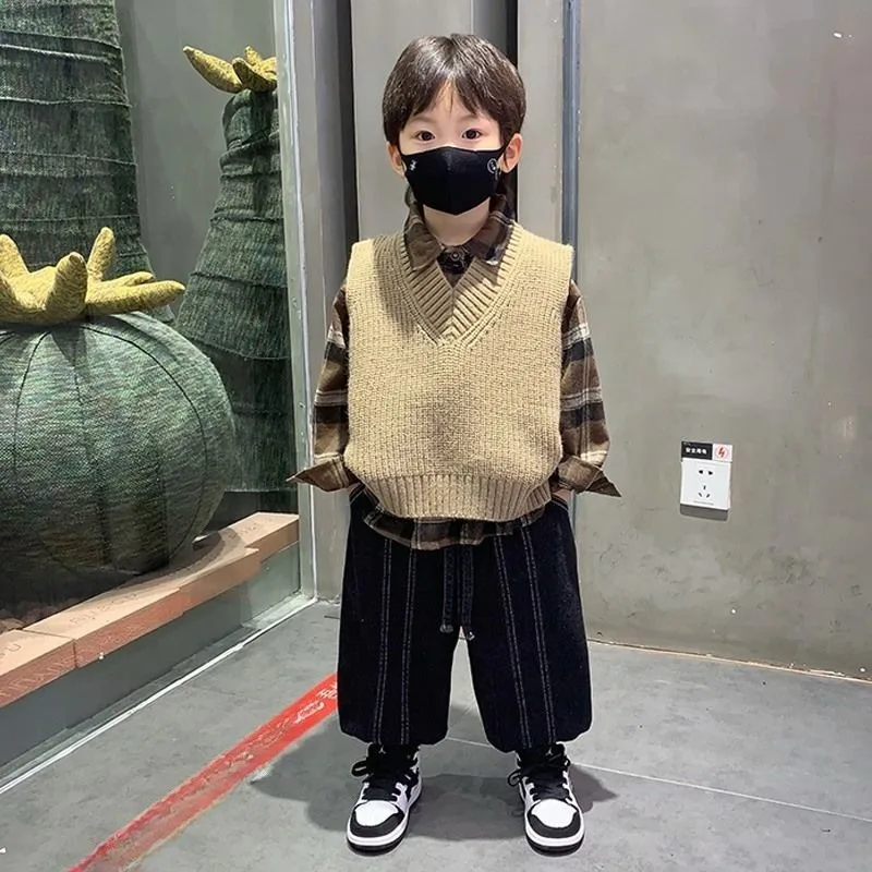 

2025 New Autumn Winter Kids Boy Knit Sleeveless Pullover Vest Layering Casual Denim Vest Kids Clothing