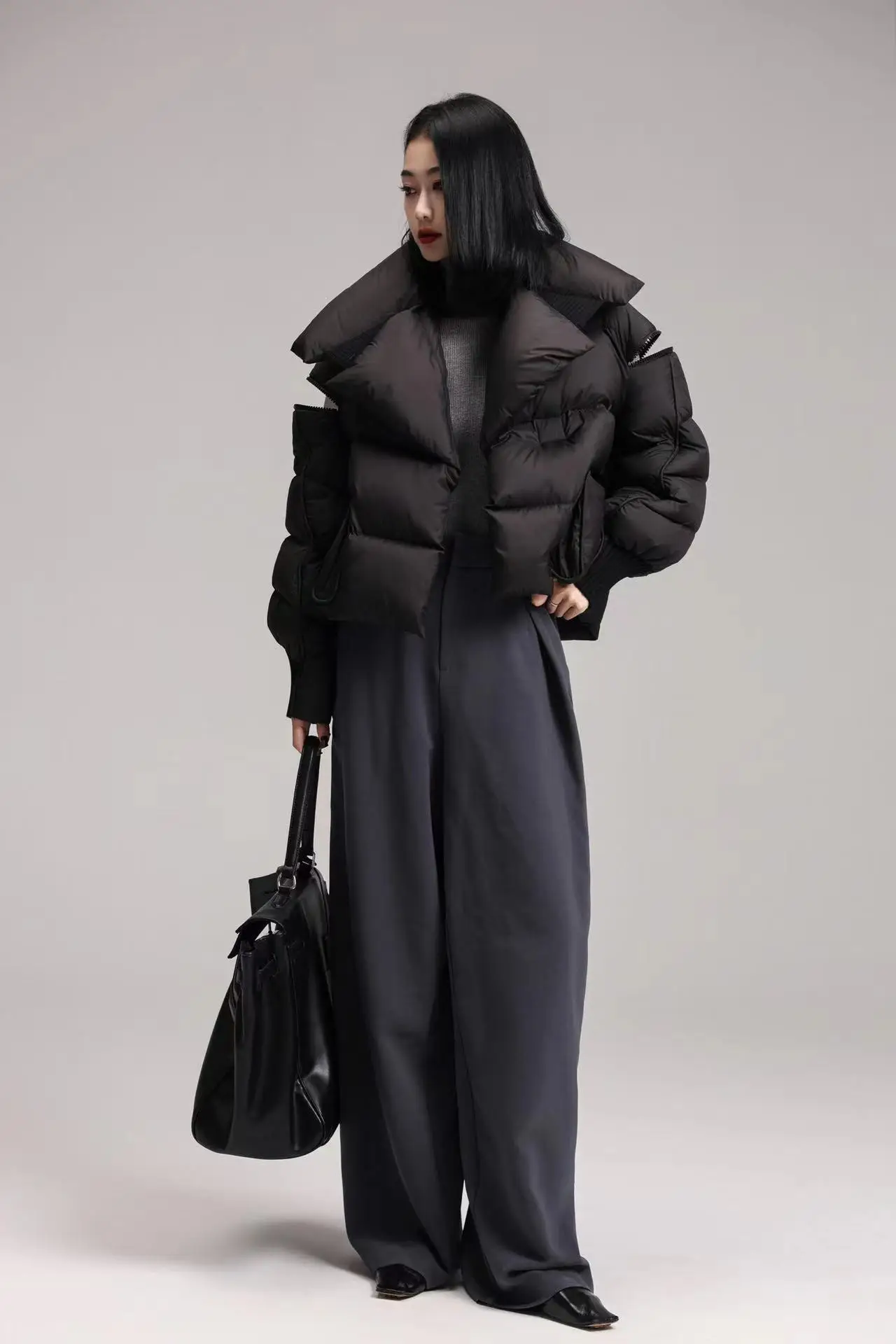 2026 الشتاء سترة منفوخة المرأة قصيرة 90% الأبيض بطة أسفل معطف الإناث الشارع الشهير الدافئة سترات الأكمام القابلة للإزالة أبلى