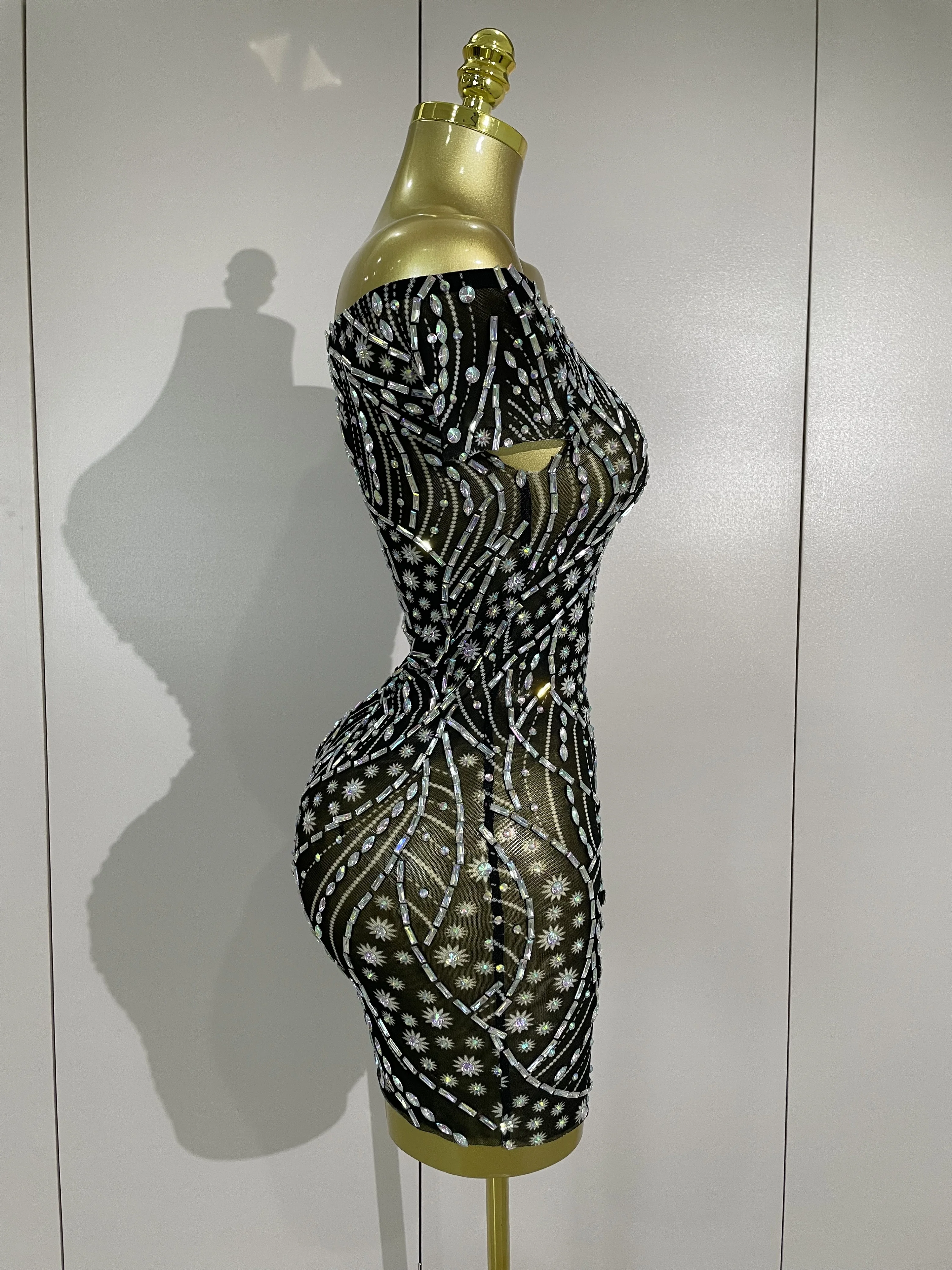 Sparkly Rhinestones Off-The-Shoulder Mesh Sheer Mini Dress Women Eveing Celebrate Birthday Party Sexy Nightclub Stage Costume