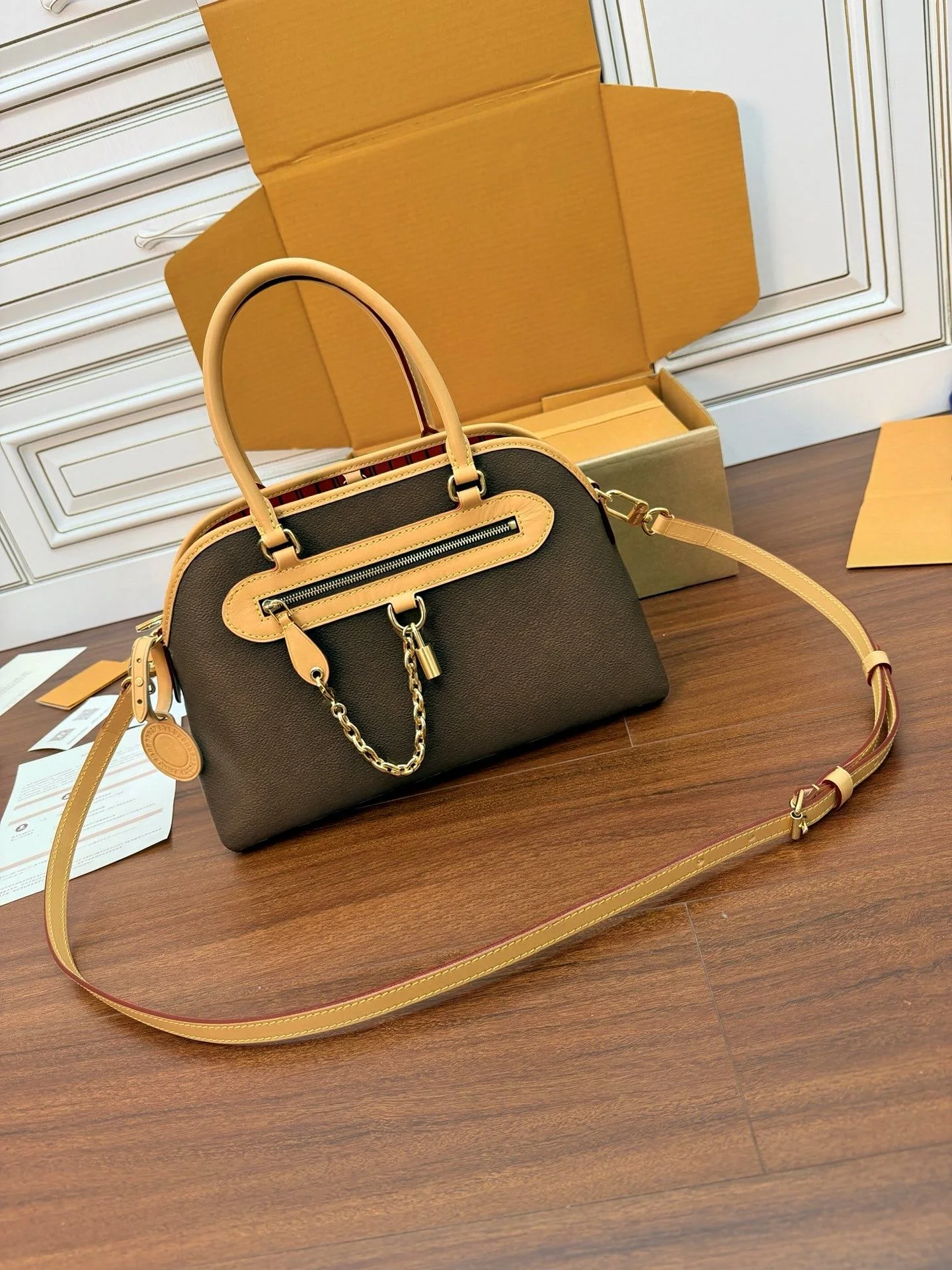 Womens Side Carrybag Spacious Large Capacity PU Daily Tote Independent Separated Inner Slots Female Hand Satchel Crossbody Travel Wallet All-Around Year-Round Multi-Usage Daily Shopping Storage Bag