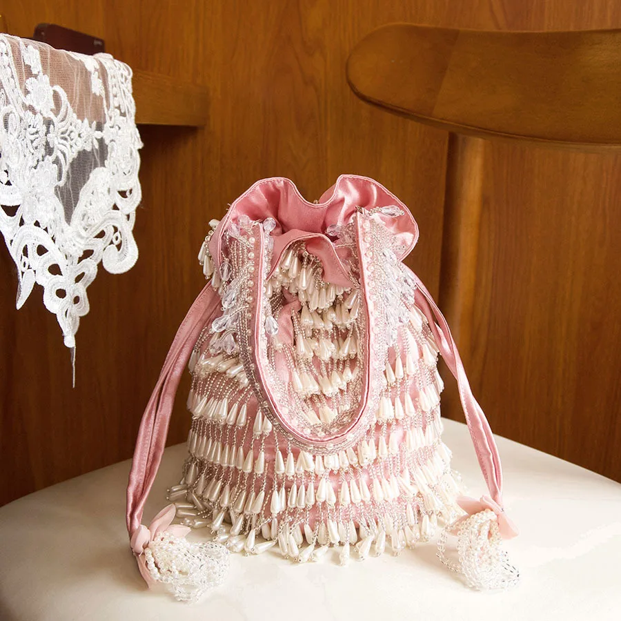

Beaded Tassel Satin Handbags French Elegant Drawstring Women's Banquet Bag Fashionable Retro Female Pink Cake Bucket Bags