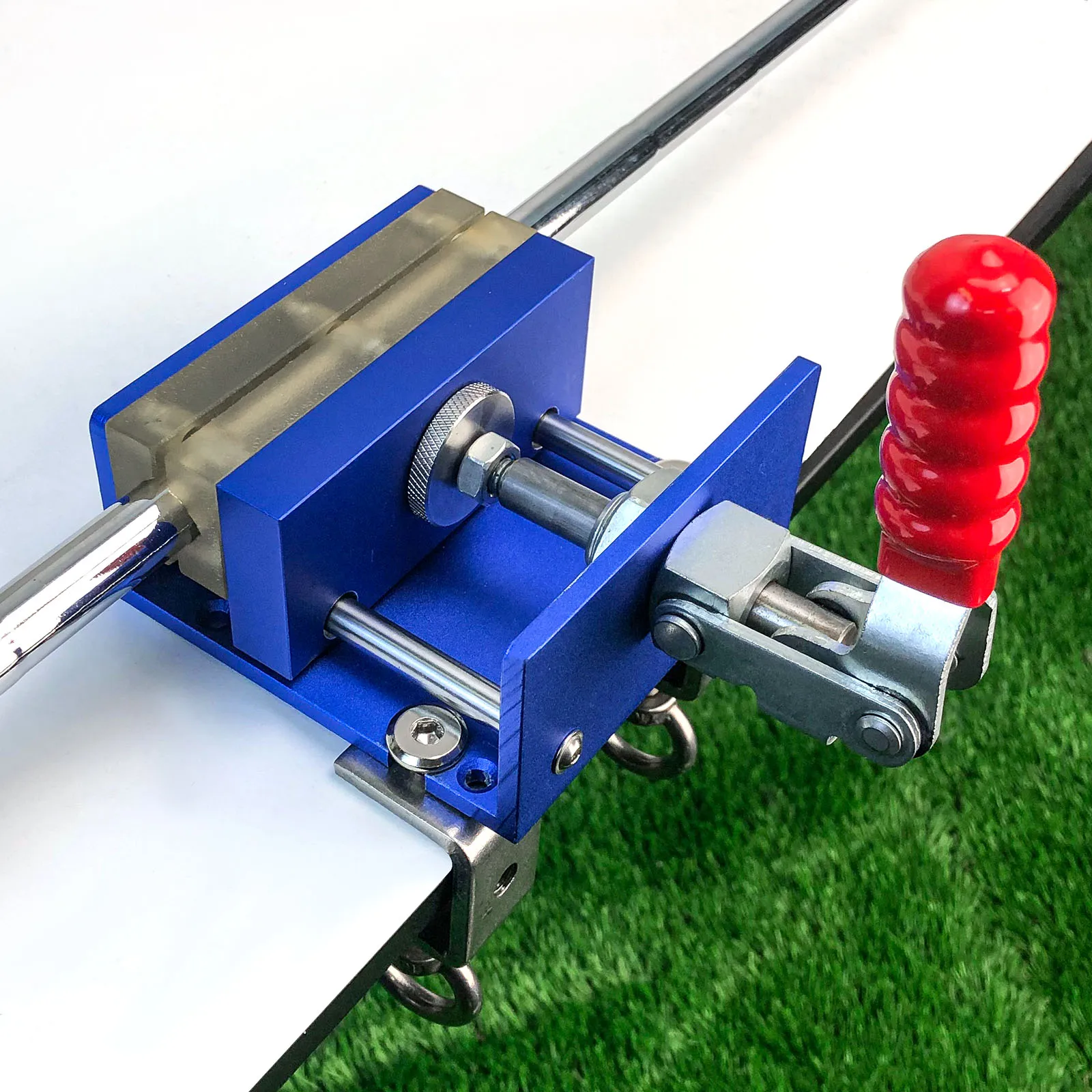 

Drill-Free Golf Shaft Clamp Club Holder Vise Grip Removal Tool Grip Replacement Kit Set