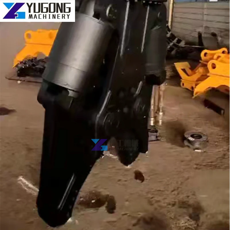 Attachment Car Dismantling Hydraulic Rotating Demolition Shear  Scissors Have Alloy Blades for Cutting Scrap