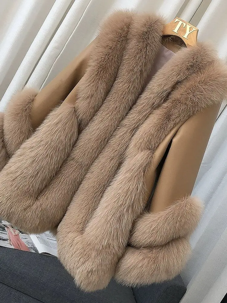Whole Skin Fox Fur Grass Women's Mid length 2023 New Fur Integrated Sheep Skin White Duck Down Down Coat Winter