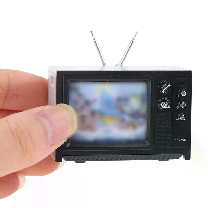 Mini TV Retro para casa de muñecas, adornos de juguete, muebles de simulación en miniatura para decoración de sala de estar