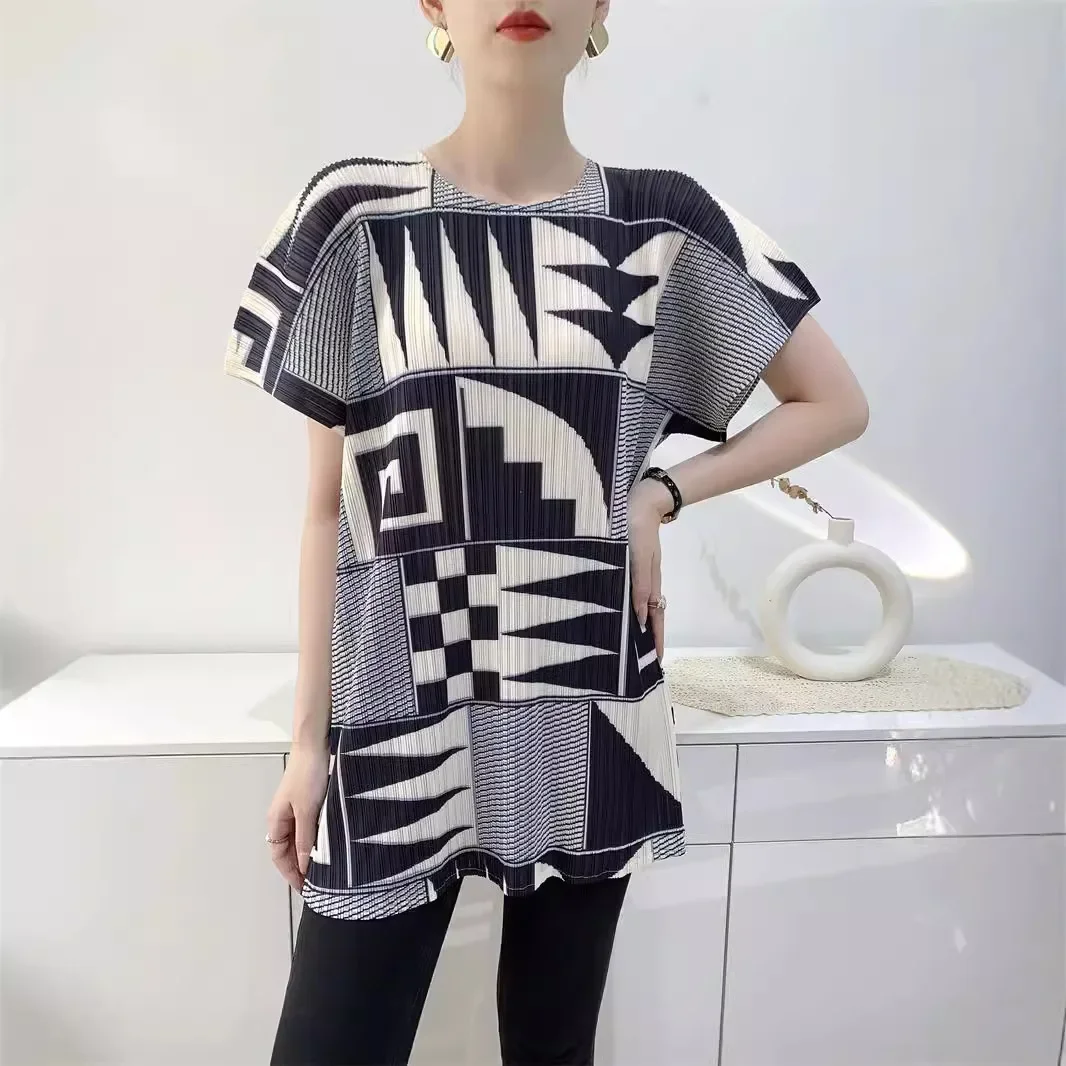 Women's summer T-shirt Miyake Pleated Fashion high stretch loose round neck short sleeve printed top